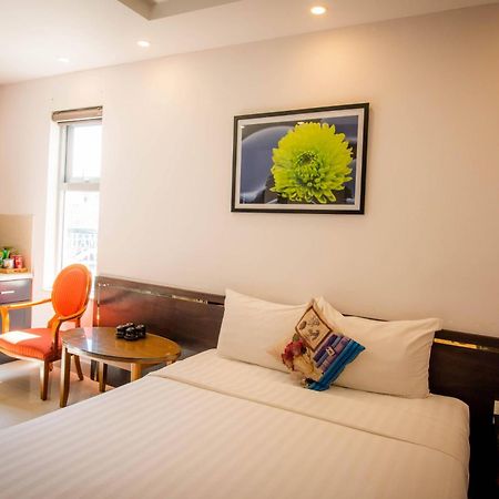 Richico Garden Beach Hotel Da Nang Buitenkant foto