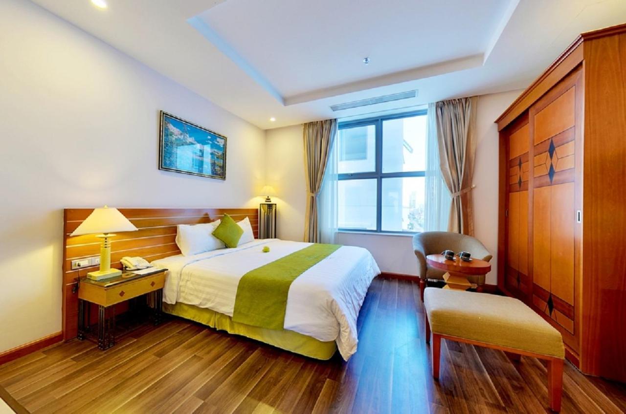 Richico Garden Beach Hotel Da Nang Buitenkant foto