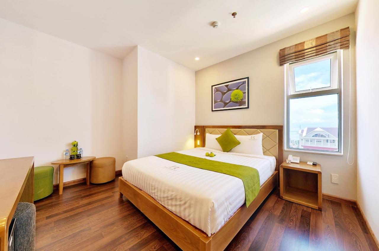 Richico Garden Beach Hotel Da Nang Buitenkant foto