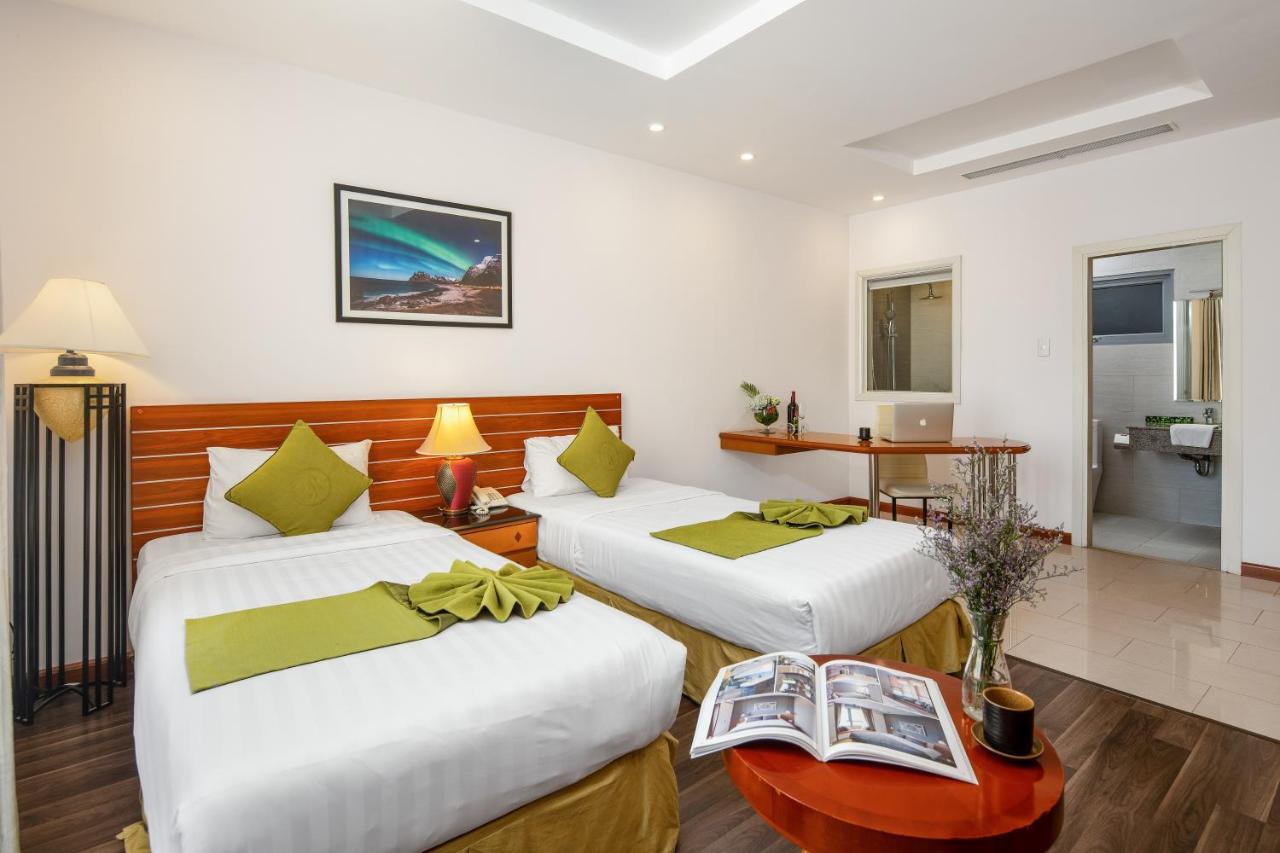 Richico Garden Beach Hotel Da Nang Buitenkant foto