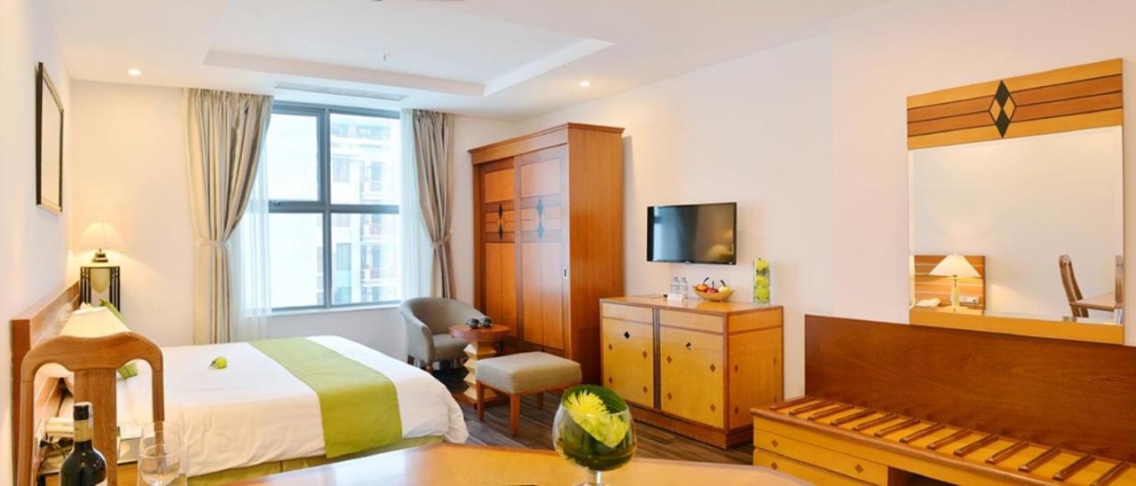 Richico Garden Beach Hotel Da Nang Buitenkant foto