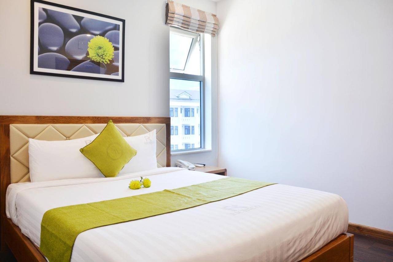 Richico Garden Beach Hotel Da Nang Buitenkant foto