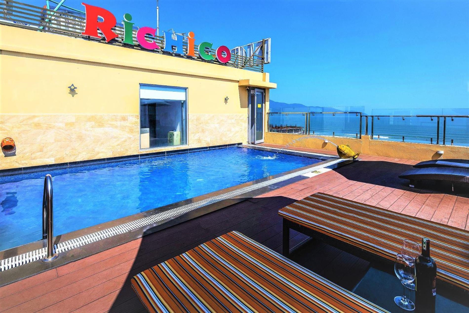 Richico Garden Beach Hotel Da Nang Buitenkant foto