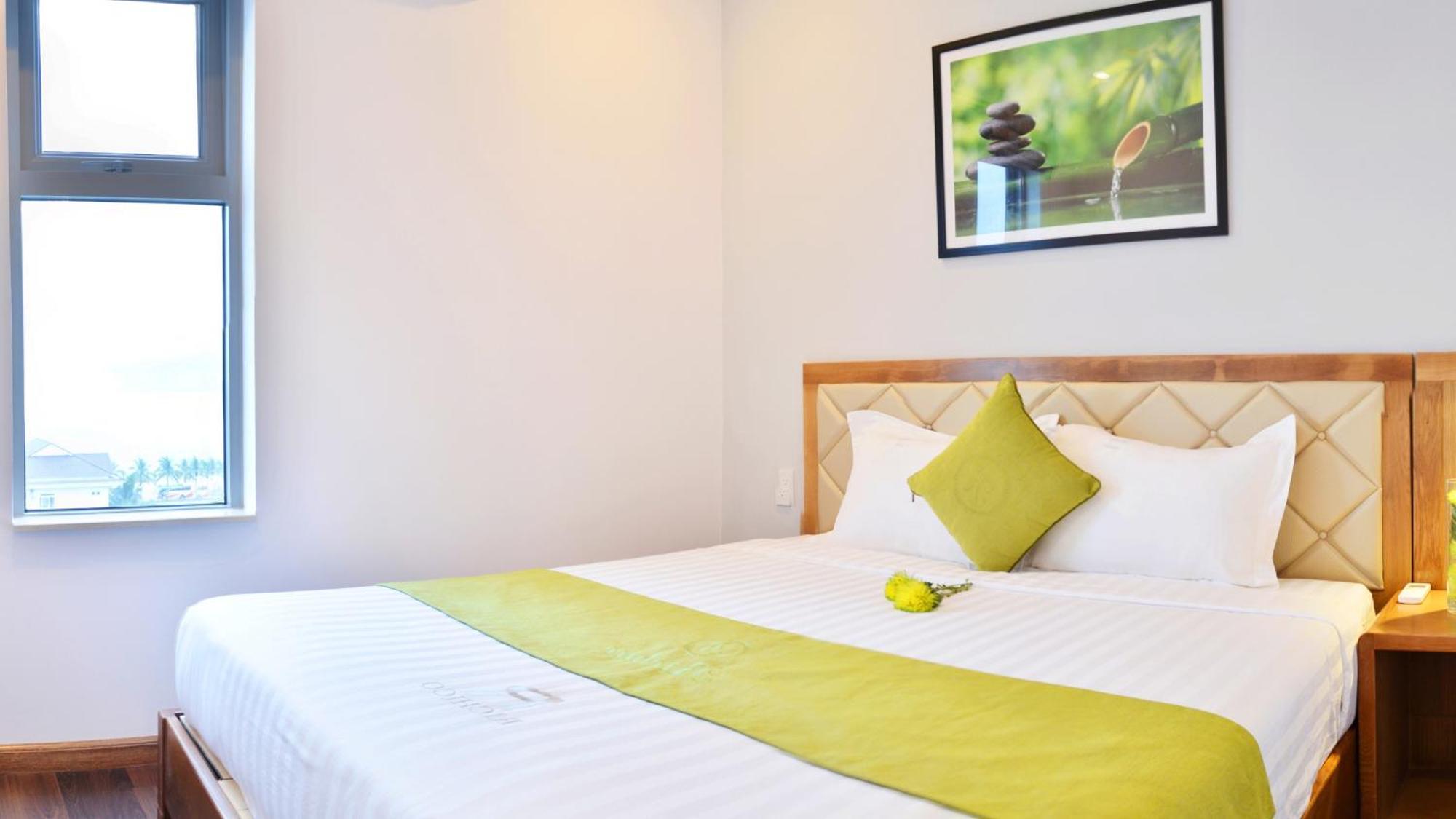 Richico Garden Beach Hotel Da Nang Buitenkant foto