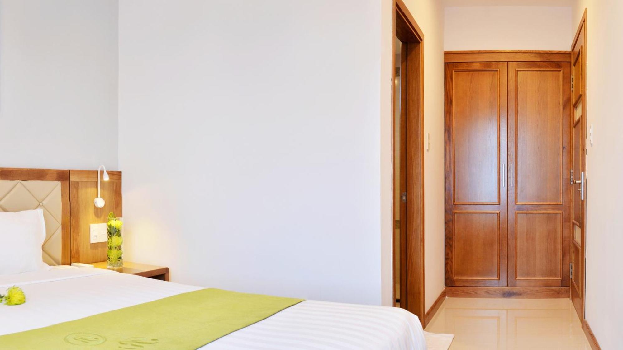 Richico Garden Beach Hotel Da Nang Buitenkant foto